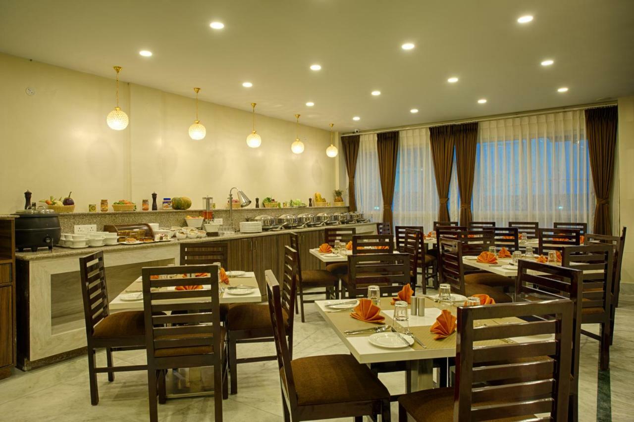 The Aryan Regency Hotel Pelling Bagian luar foto